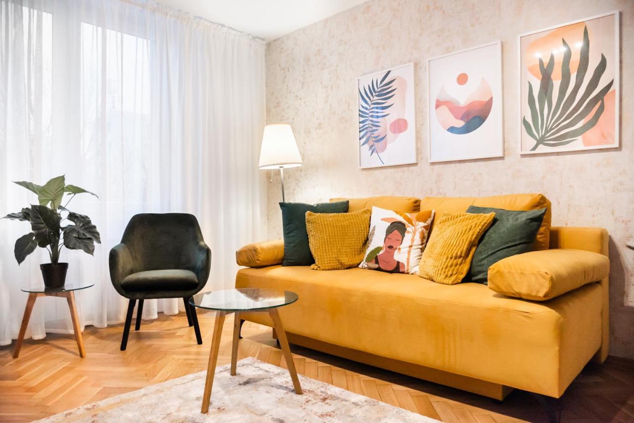 Metro Swietokrzyska Boho Aesthetic Apartment ワルシャワ エクステリア 写真